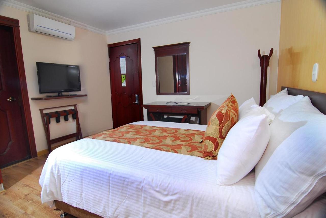 Hotel Luxor Pereira Luaran gambar