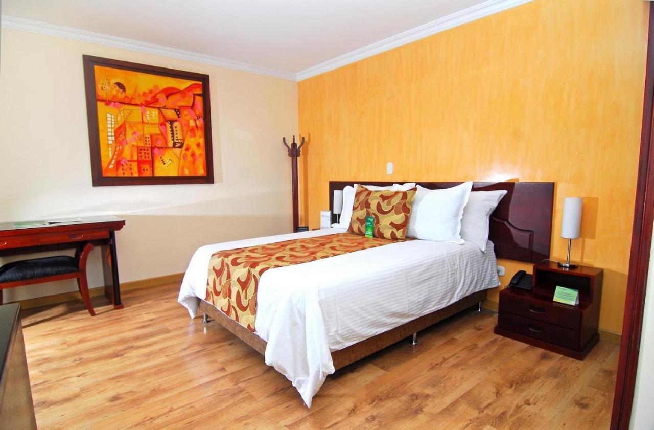 Hotel Luxor Pereira Luaran gambar