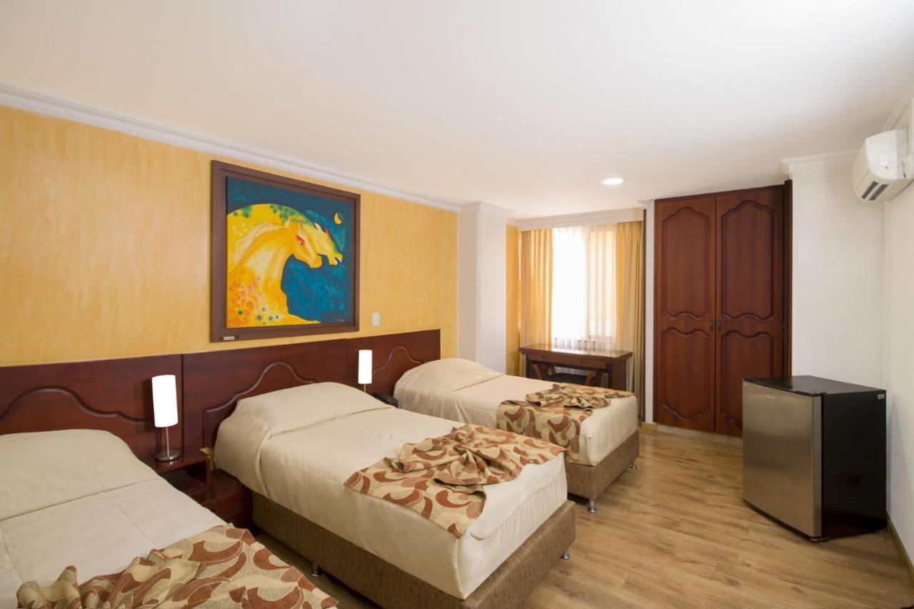 Hotel Luxor Pereira Luaran gambar