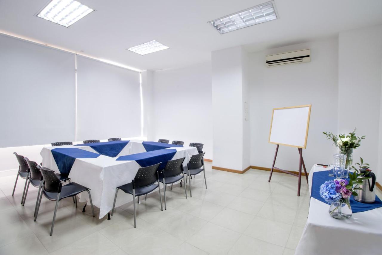 Hotel Luxor Pereira Luaran gambar