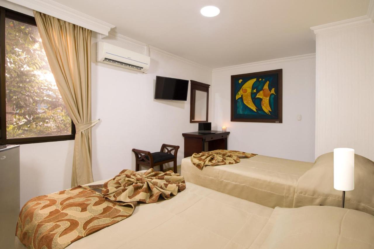 Hotel Luxor Pereira Luaran gambar