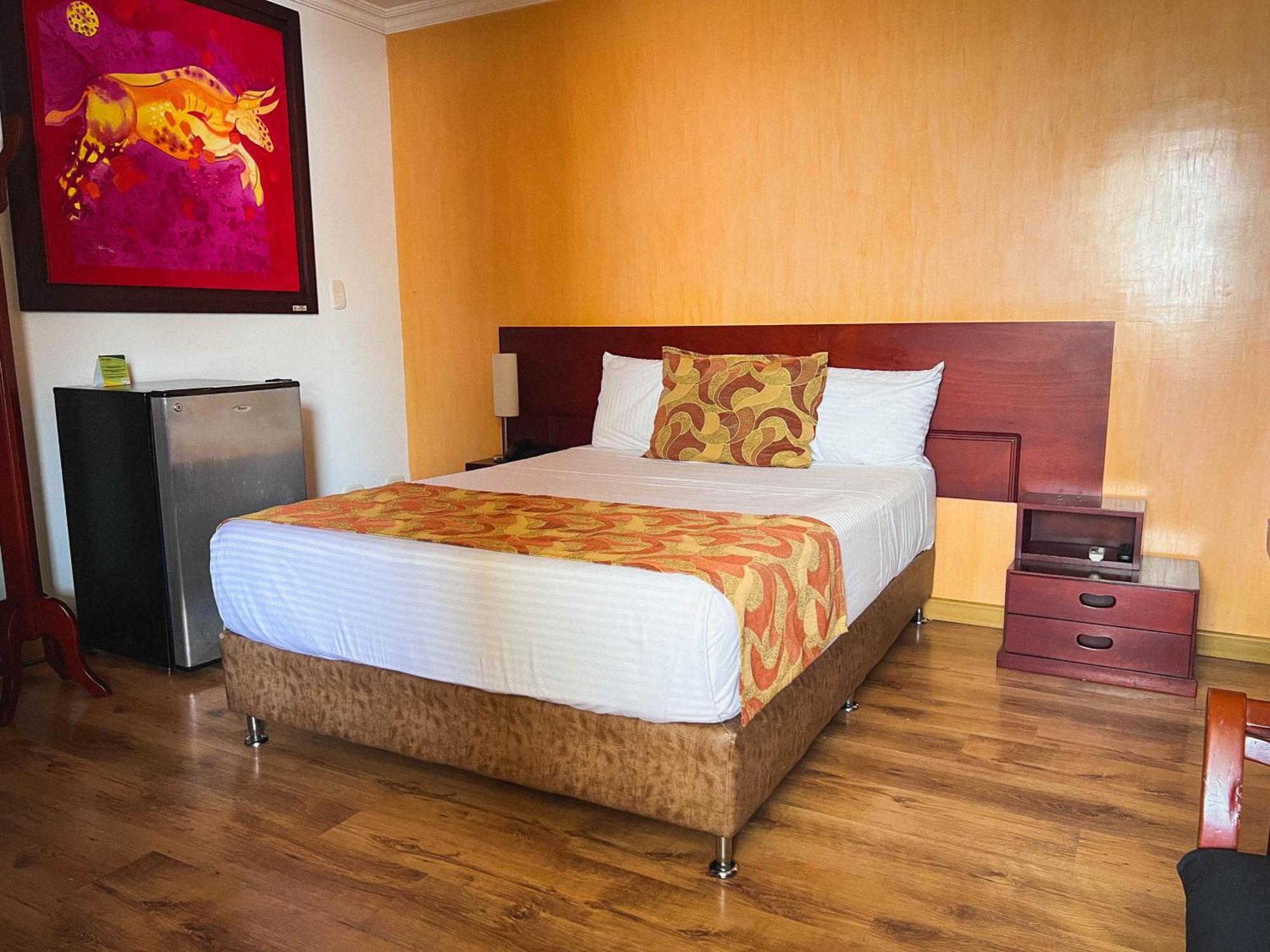Hotel Luxor Pereira Luaran gambar