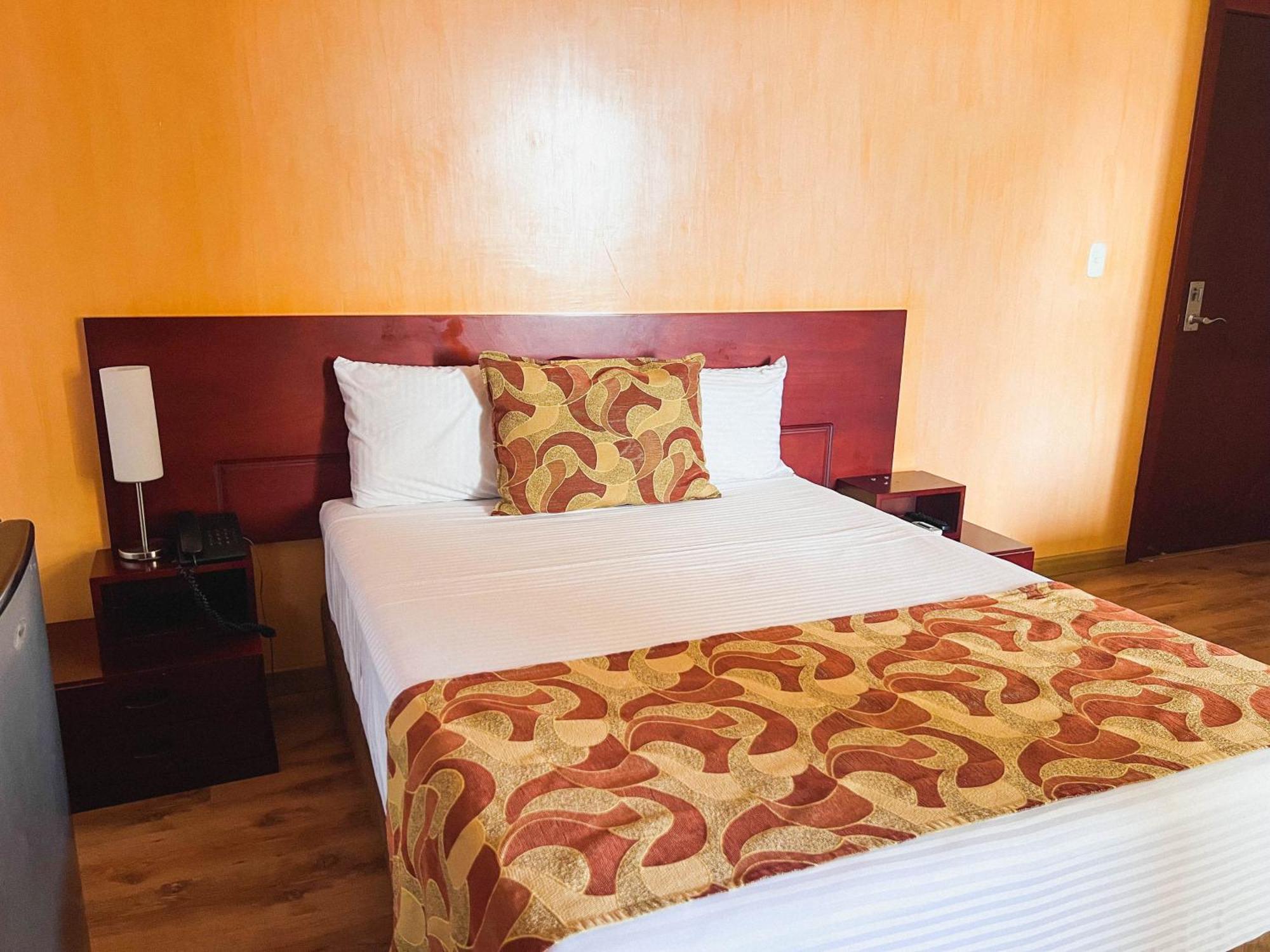 Hotel Luxor Pereira Luaran gambar